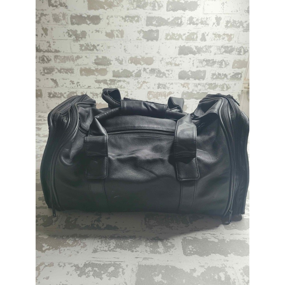 Givenchy Black Leather Expandable Duffle Bag The International at Castle Pines - Picture 2 of 12